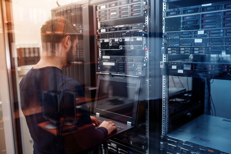 سرور اختصاصی (Dedicated Server) چیست ؟